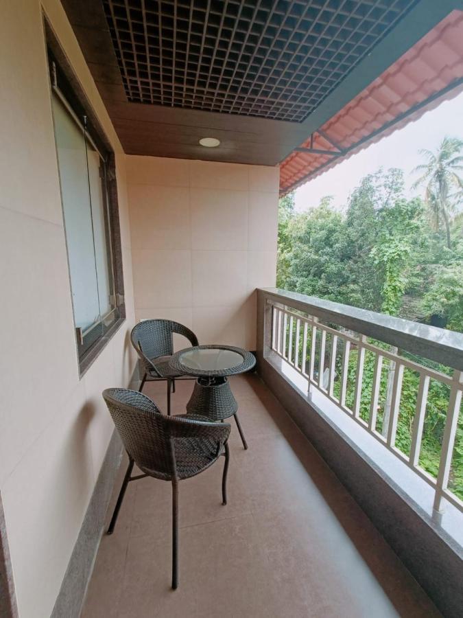 Amansaraa Bhide Retreat Hotel Kihim Exterior foto